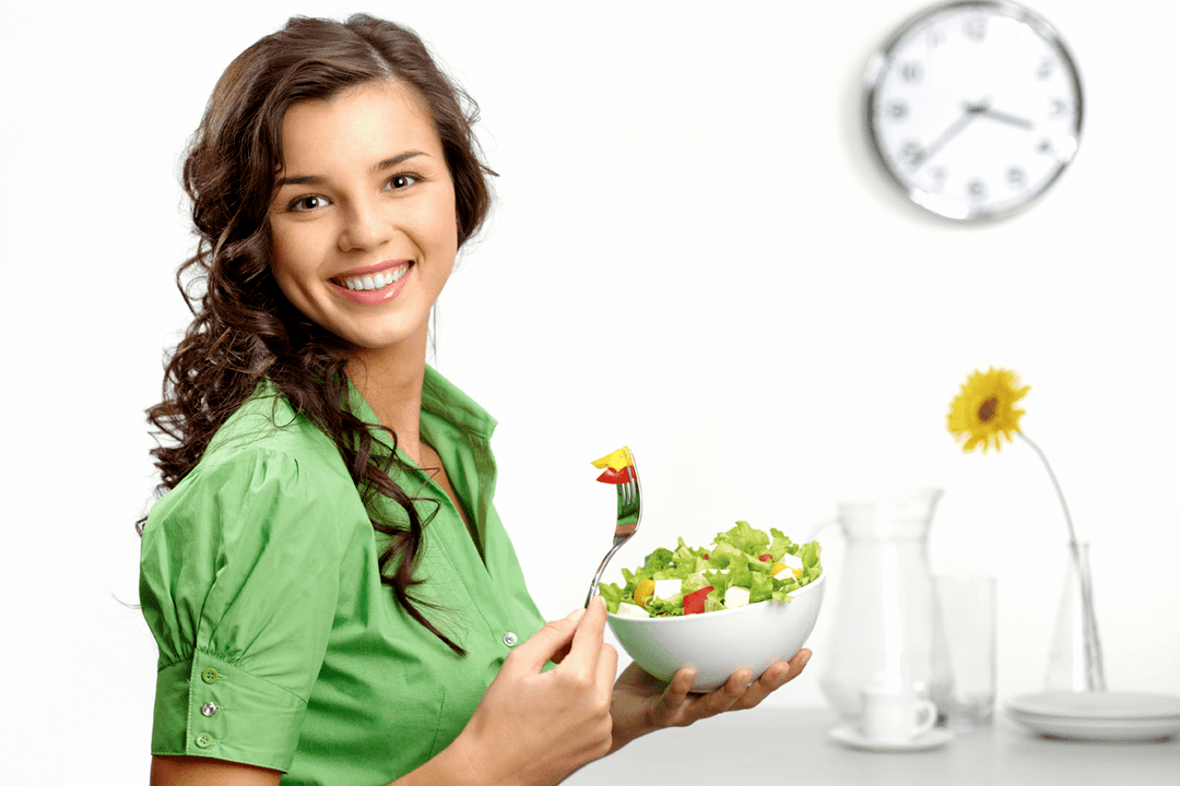 zöldségsalátát eszik vércsoport diétán